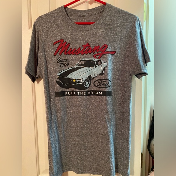 Ford Mustang Shirt - Picture 5 of 5